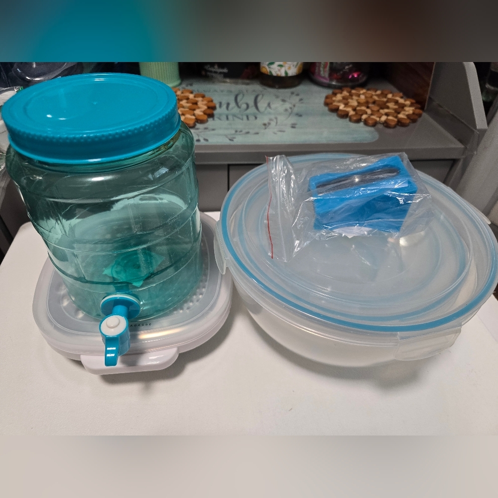 Kitchen Set Bowls Sheddar Water Dispenser - Picture 2 of 8
